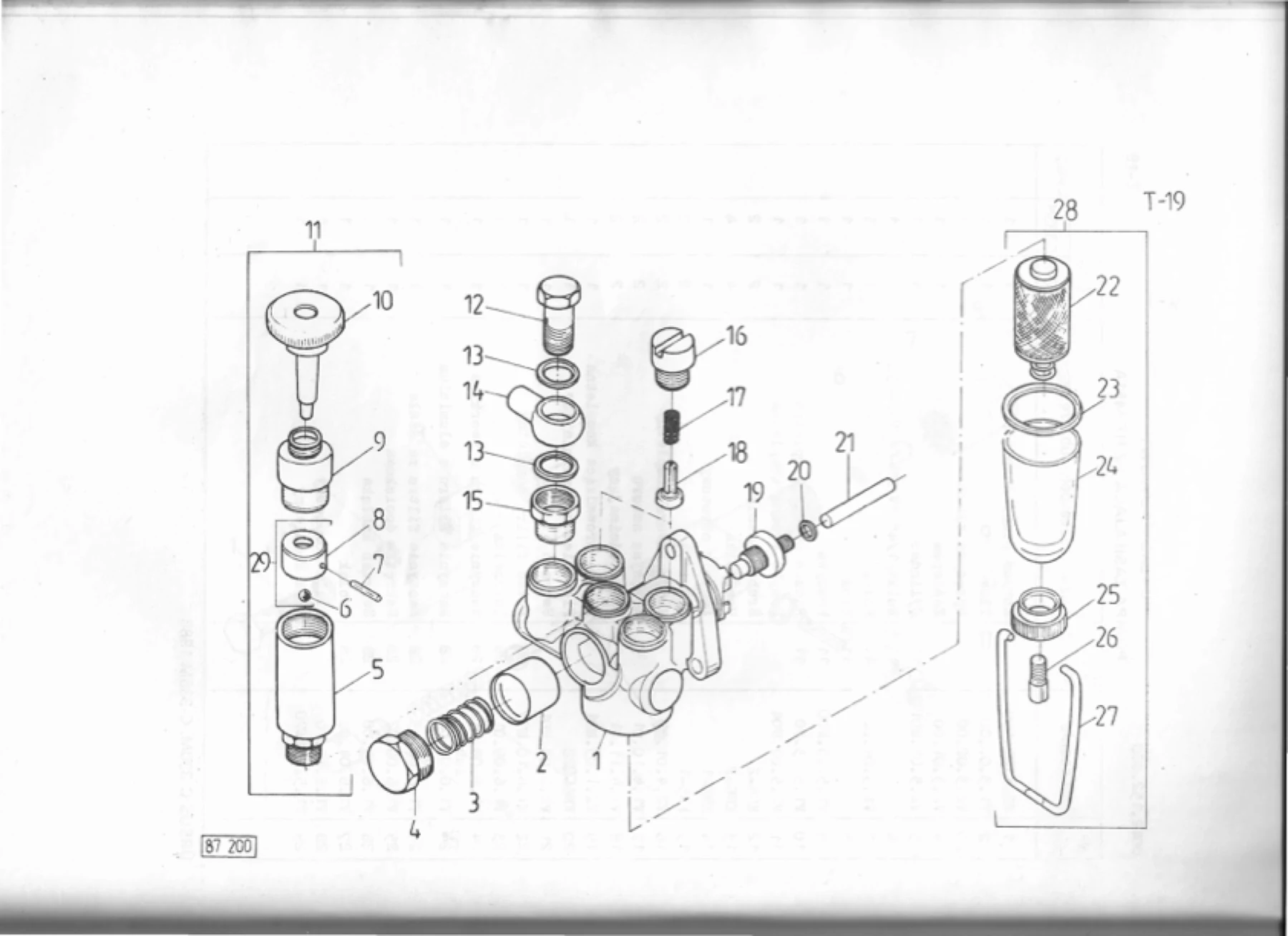 Schemat złożeniowy układ paliwowy pompa zasilająca v2.hf.m51a — Ursus C-330M / C-335M, tablica T-19
